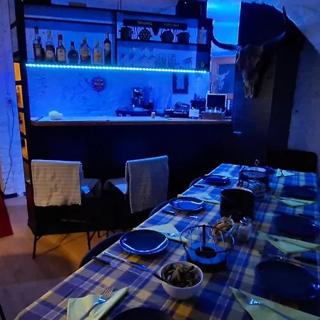 Beat And Bloom Bed & Breakfast *