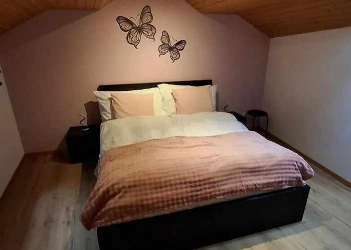 Beat And Bloom Bed & Breakfast