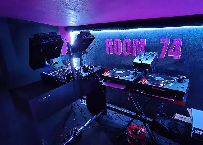 Beat And Bloom Bed & Breakfast *