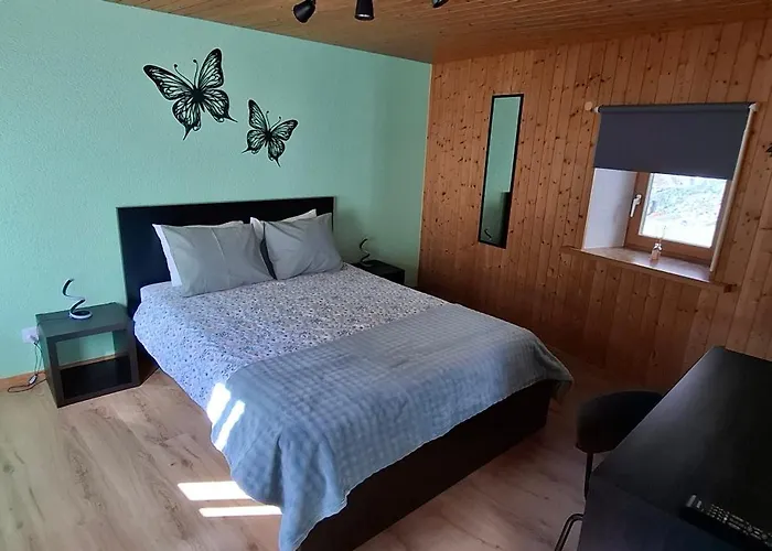 Beat And Bloom Bed & Breakfast *