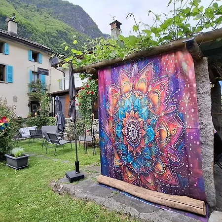 Beat And Bloom Couette-café Lostallo